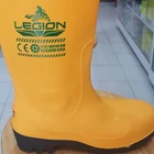 Sepatu Safety Boot PVC Legion 4