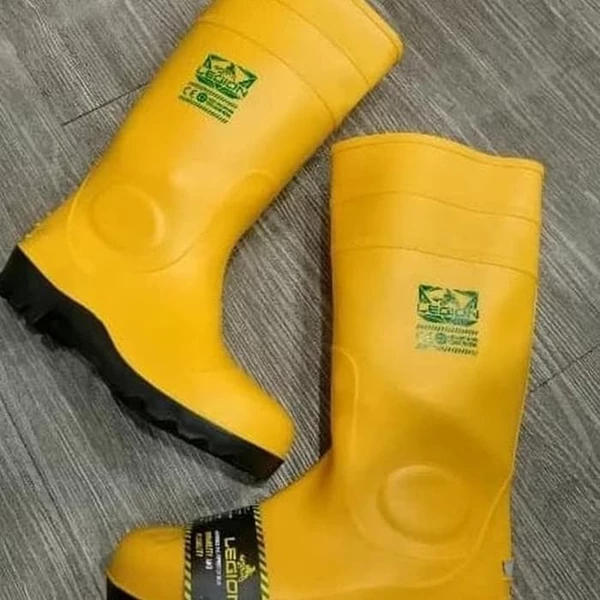  Legion Safety Shoes Boots Yellow