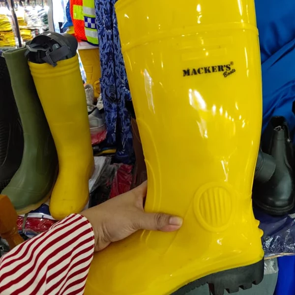 Sepatu Safety Boot Mackers Kuning