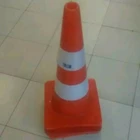 Traffic cone PVC base Orange karet Ruber 70cm 4
