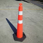 Stick Cone Base Hitam Pembatas Jalan 2