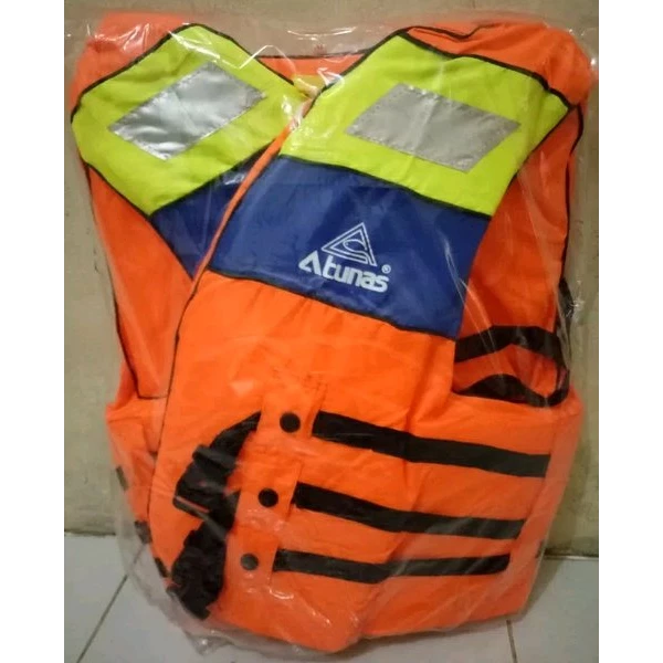 Atunas Life Jacket Size L - Number of Straps 4