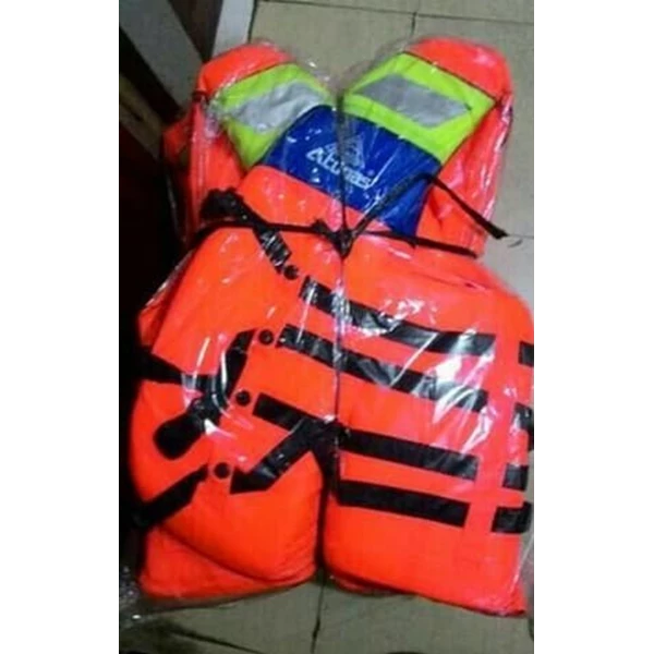 Atunas Life Jacket Size L - Number of Straps 4