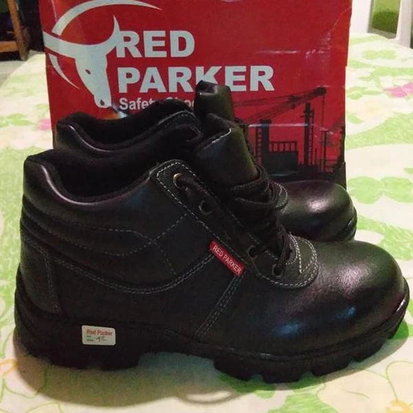 Sepatu Safety Red Parker S183