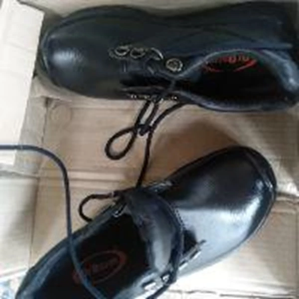  Sepatu Safety dr.Osha Executive Lace Up 3189