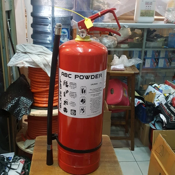 Chemical Powder Fire Extinguisher or Dry Chemical Powder
