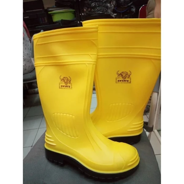 Wayna Inyati Safety Boots Shoes