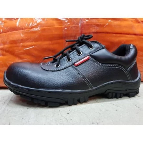 Red Parker P181 Safety Shoes Size 44-45