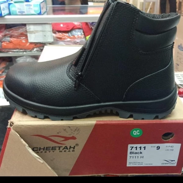 Safety Shoes Cheetah Type 7111H